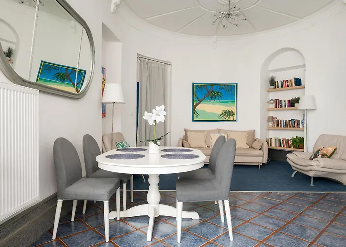 Nowogrodzka Urban Mezzanine By Bookinghost Warsaw