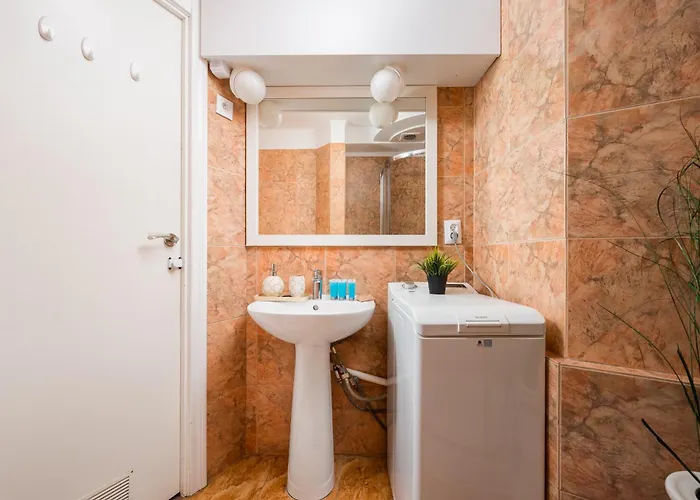 Apartment Nowogrodzka Urban Mezzanine By Bookinghost *