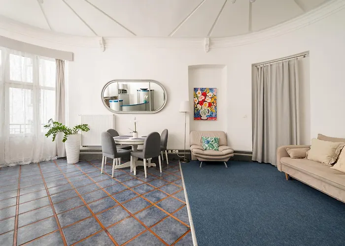 Nowogrodzka Urban Mezzanine By Bookinghost Apartment